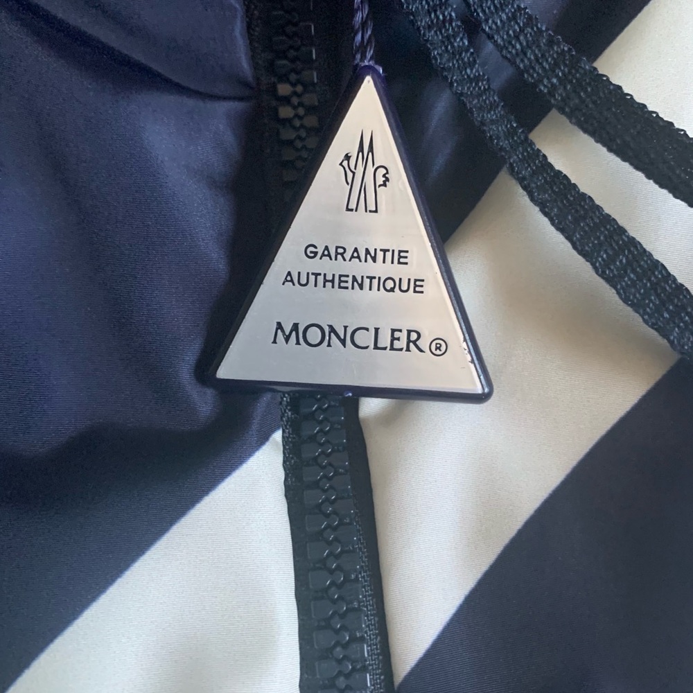 Jacket - Picture 5 of 9